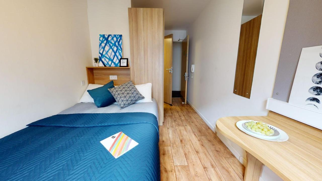 Sterling Court In Wembley Londra Dış mekan fotoğraf